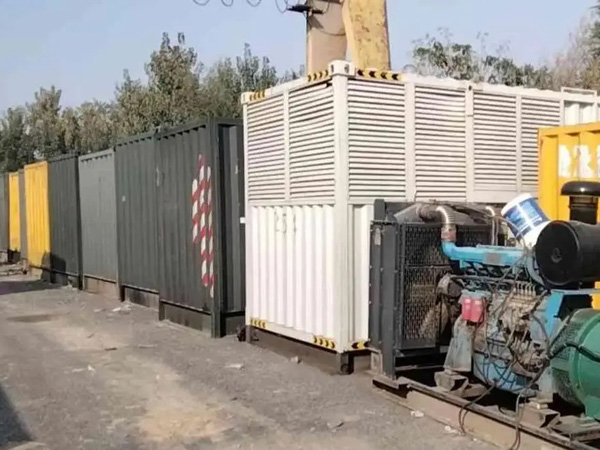 长葛200KW柴油发电机机组每小时油耗是多少?